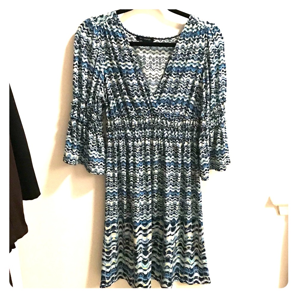 Patterned peasant sleeved dress